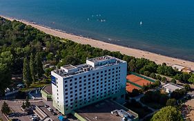 Novotel Gdansk Marina 3*